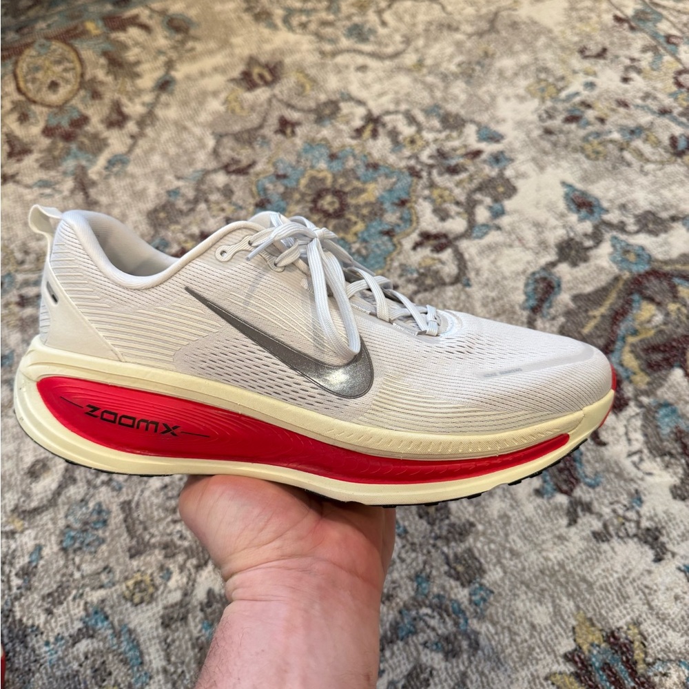 Nike Zoom Vomero 18 White Platinum Tint Pewter Siren Red Men's 13